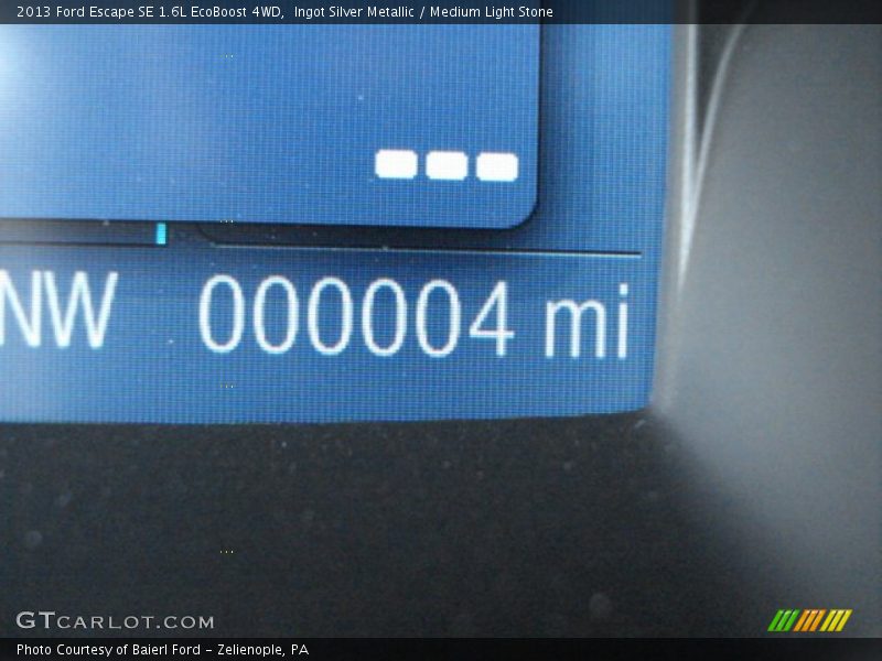 Ingot Silver Metallic / Medium Light Stone 2013 Ford Escape SE 1.6L EcoBoost 4WD