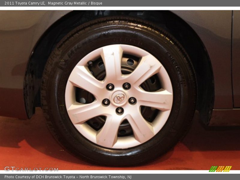 Magnetic Gray Metallic / Bisque 2011 Toyota Camry LE