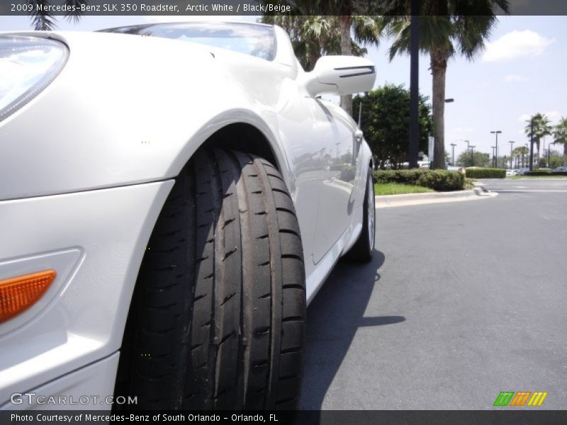 Arctic White / Black/Beige 2009 Mercedes-Benz SLK 350 Roadster