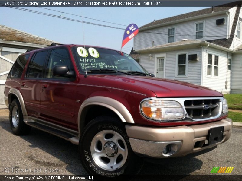 Front 3/4 View of 2000 Explorer Eddie Bauer 4x4