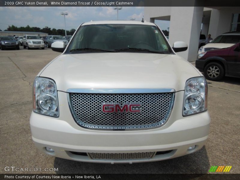 White Diamond Tricoat / Cocoa/Light Cashmere 2009 GMC Yukon Denali