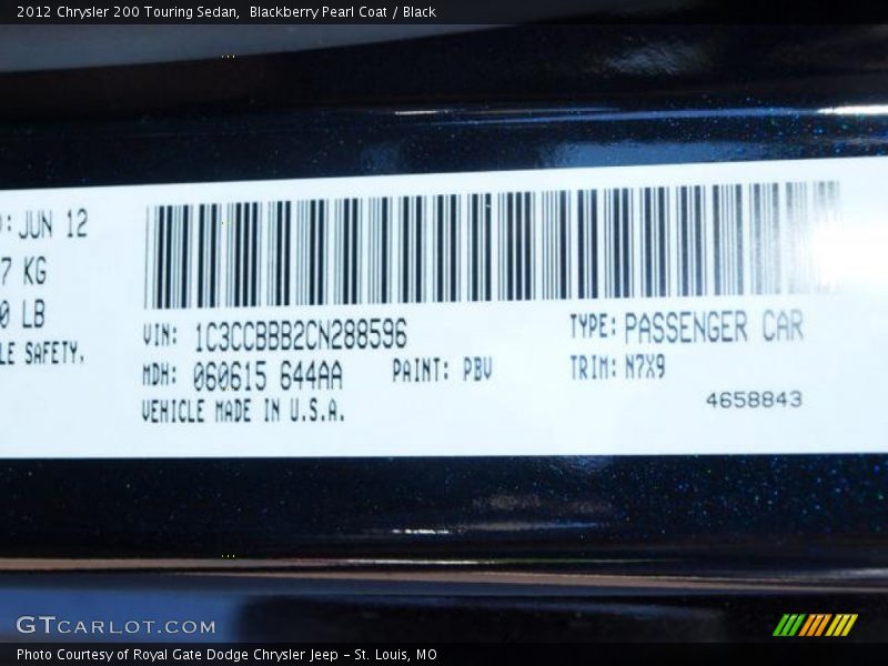 Blackberry Pearl Coat / Black 2012 Chrysler 200 Touring Sedan