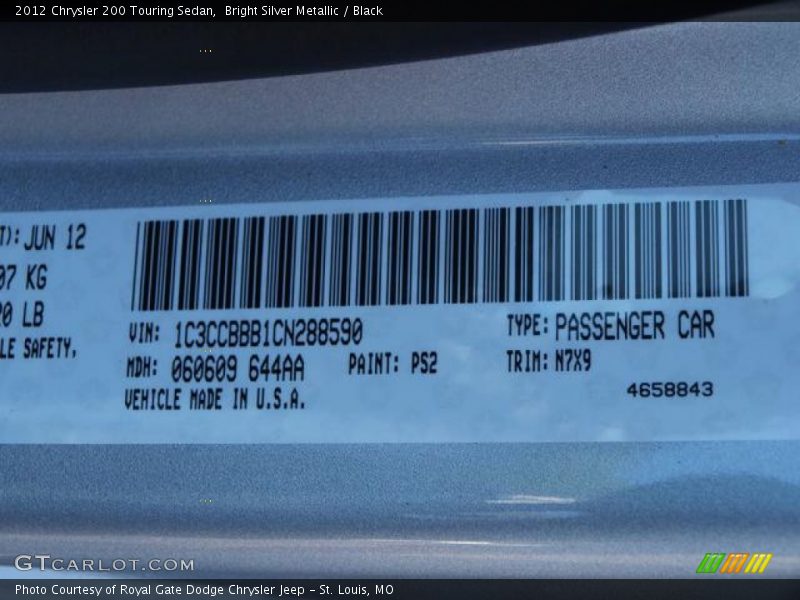 Bright Silver Metallic / Black 2012 Chrysler 200 Touring Sedan