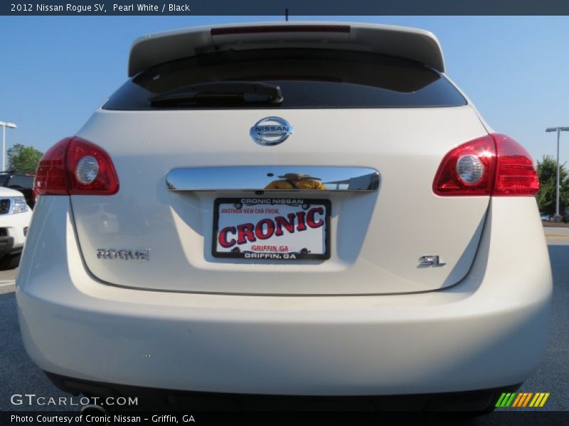 Pearl White / Black 2012 Nissan Rogue SV