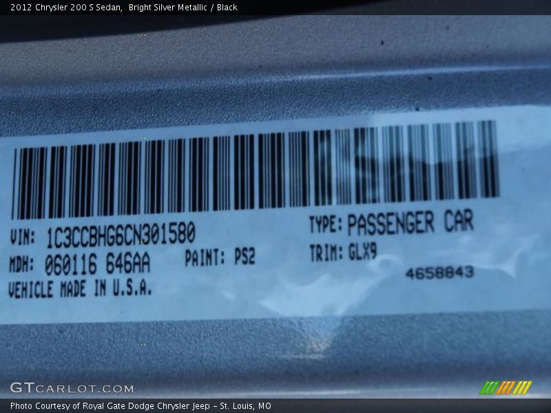 Bright Silver Metallic / Black 2012 Chrysler 200 S Sedan