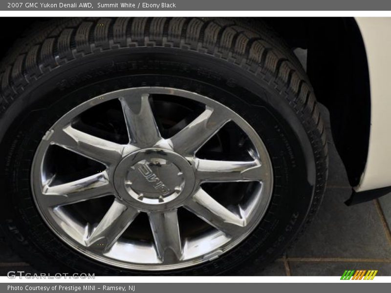 Summit White / Ebony Black 2007 GMC Yukon Denali AWD