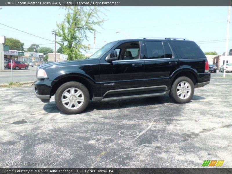 Black Clearcoat / Light Parchment 2003 Lincoln Aviator Luxury AWD