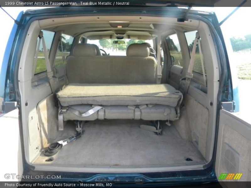  1999 Astro LS Passenger Van Trunk
