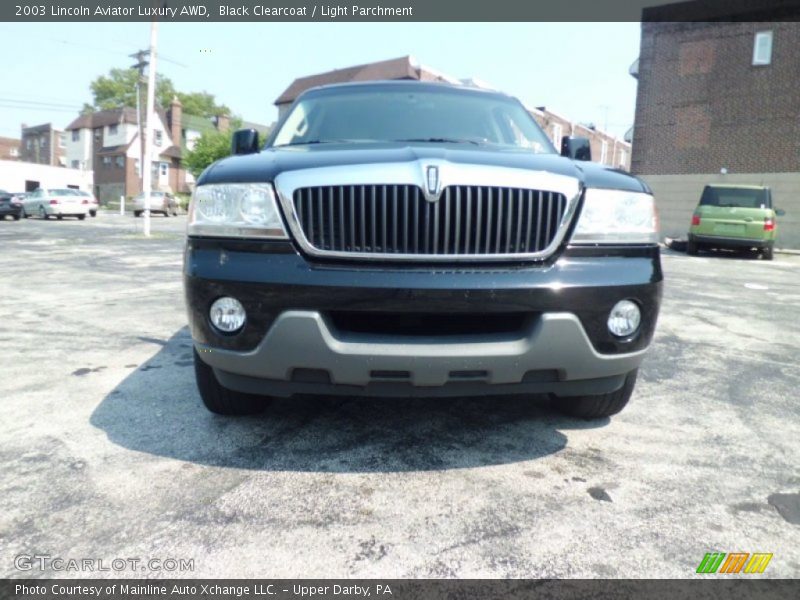 Black Clearcoat / Light Parchment 2003 Lincoln Aviator Luxury AWD