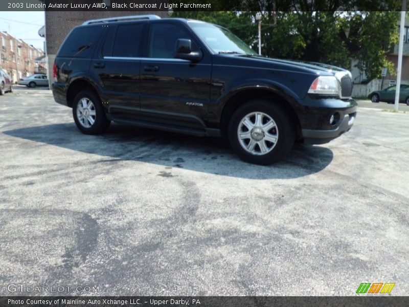 Black Clearcoat / Light Parchment 2003 Lincoln Aviator Luxury AWD
