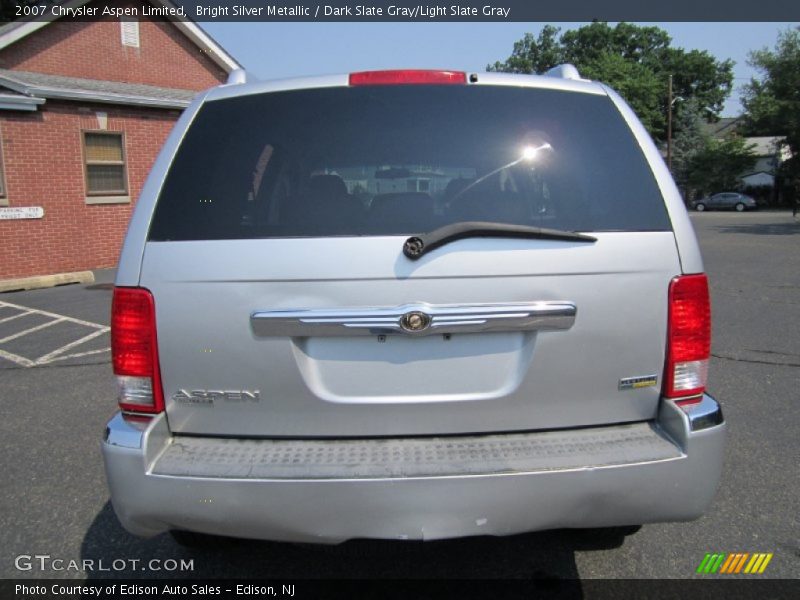 Bright Silver Metallic / Dark Slate Gray/Light Slate Gray 2007 Chrysler Aspen Limited