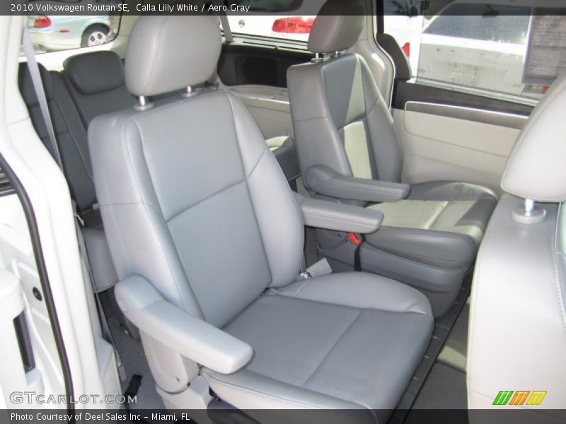 Calla Lilly White / Aero Gray 2010 Volkswagen Routan SE