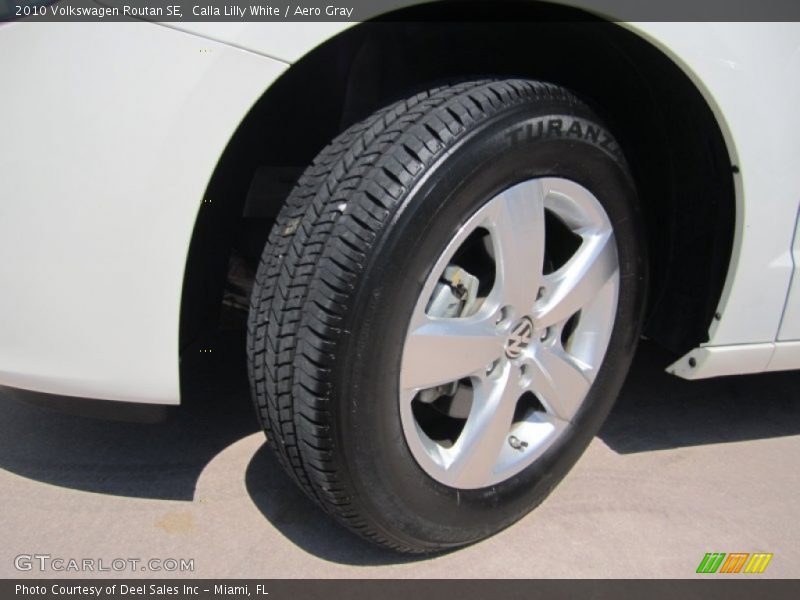 Calla Lilly White / Aero Gray 2010 Volkswagen Routan SE