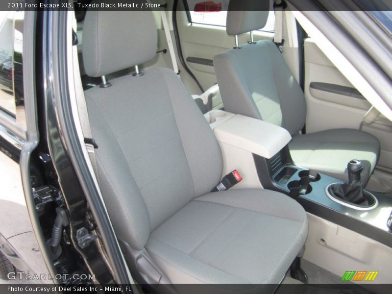 Tuxedo Black Metallic / Stone 2011 Ford Escape XLS