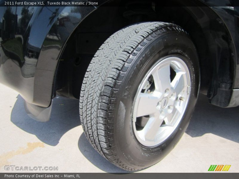 Tuxedo Black Metallic / Stone 2011 Ford Escape XLS