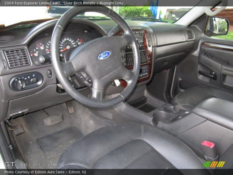 Dashboard of 2004 Explorer Limited AWD