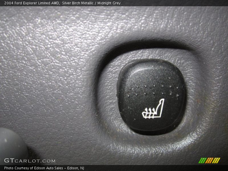 Silver Birch Metallic / Midnight Grey 2004 Ford Explorer Limited AWD