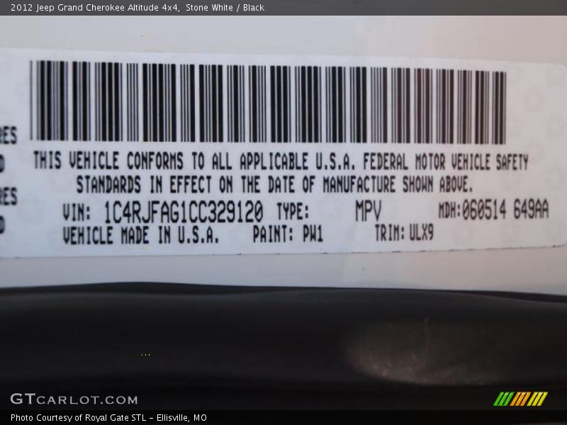 Stone White / Black 2012 Jeep Grand Cherokee Altitude 4x4