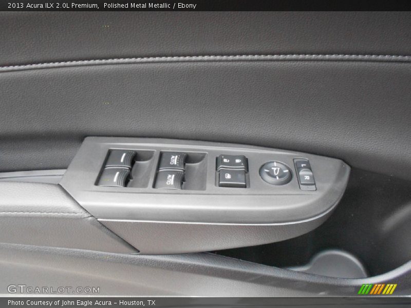 Controls of 2013 ILX 2.0L Premium