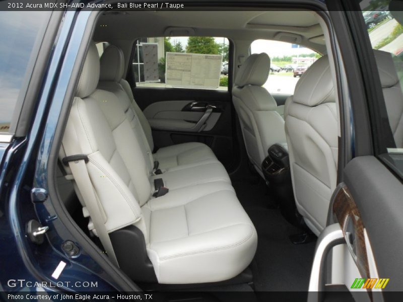 Rear Seat of 2012 MDX SH-AWD Advance