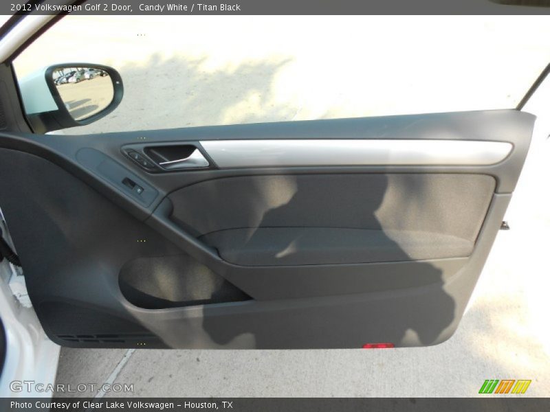 Candy White / Titan Black 2012 Volkswagen Golf 2 Door
