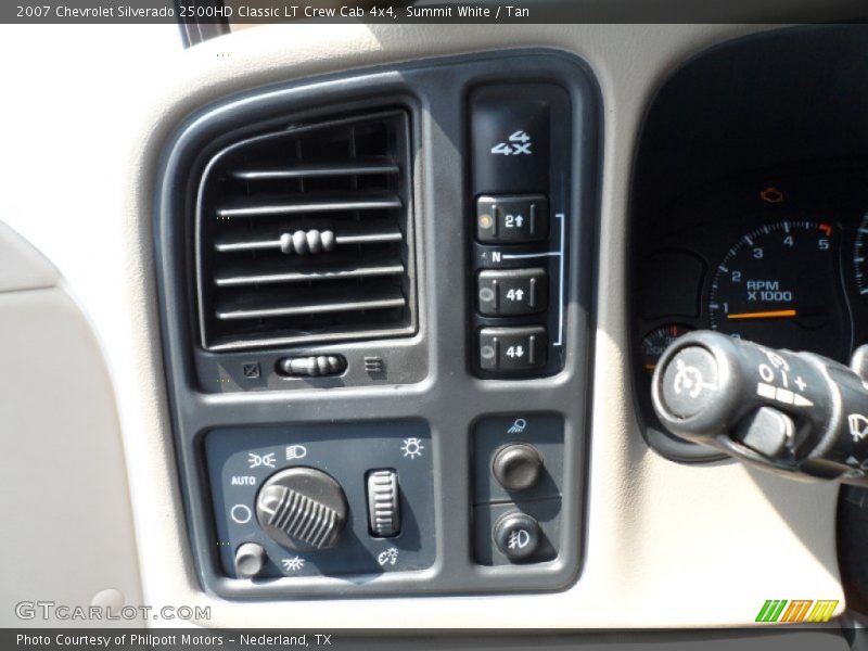 Summit White / Tan 2007 Chevrolet Silverado 2500HD Classic LT Crew Cab 4x4