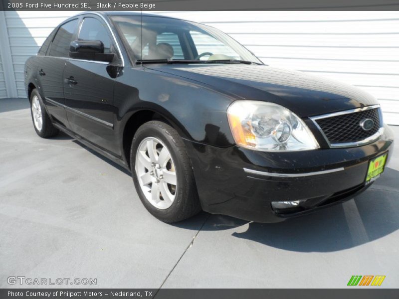 Black / Pebble Beige 2005 Ford Five Hundred SEL