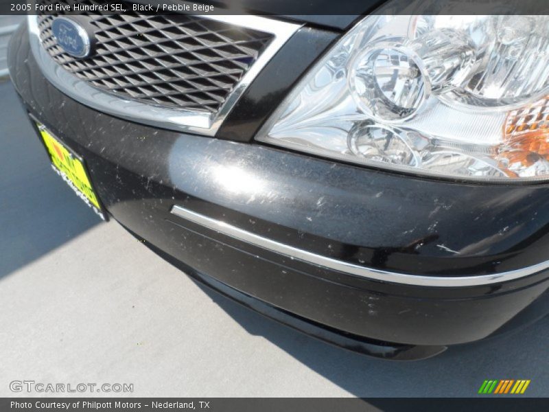 Black / Pebble Beige 2005 Ford Five Hundred SEL