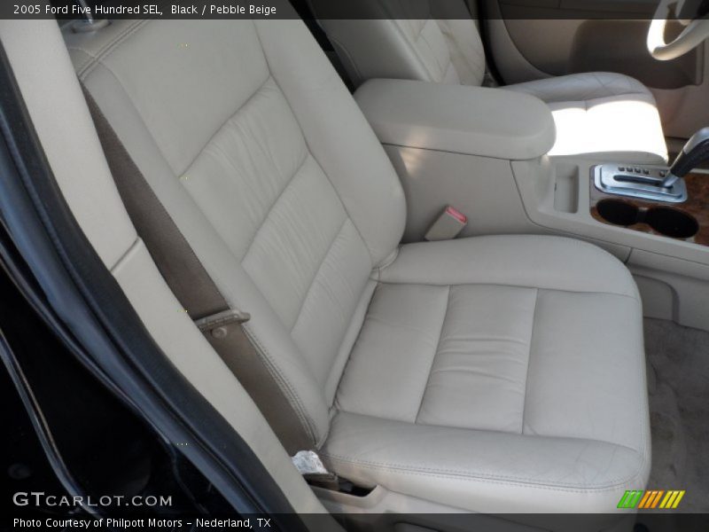 Black / Pebble Beige 2005 Ford Five Hundred SEL