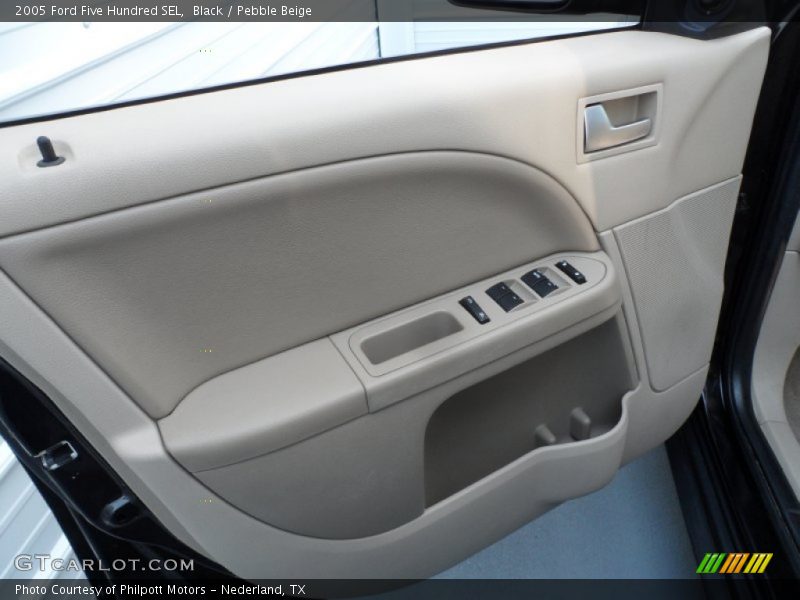 Black / Pebble Beige 2005 Ford Five Hundred SEL