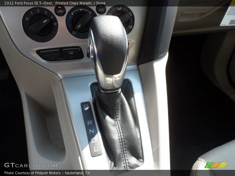  2012 Focus SE 5-Door 6 Speed Automatic Shifter