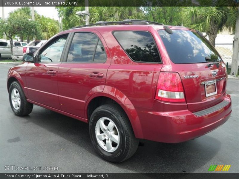 Radiant Red / Gray 2006 Kia Sorento LX