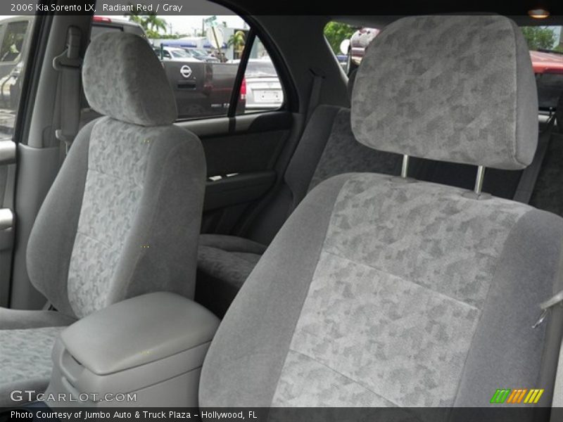 Radiant Red / Gray 2006 Kia Sorento LX