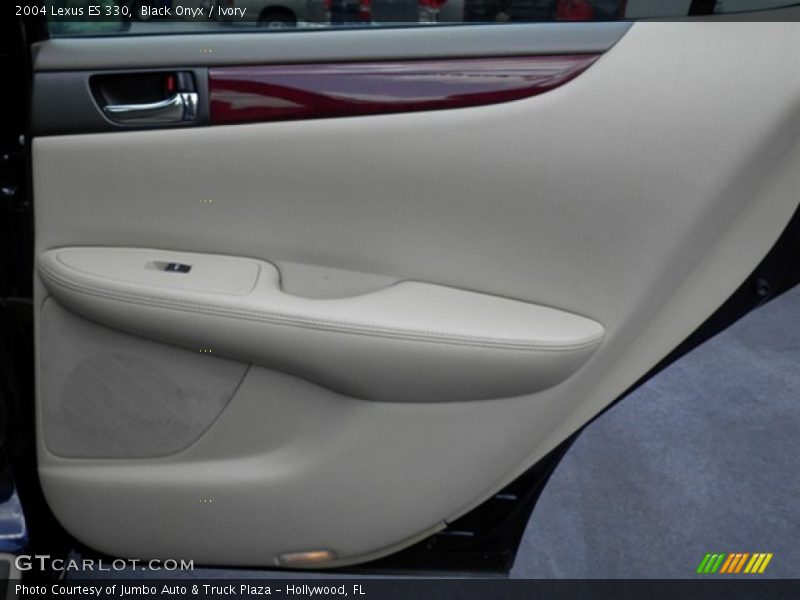 Black Onyx / Ivory 2004 Lexus ES 330