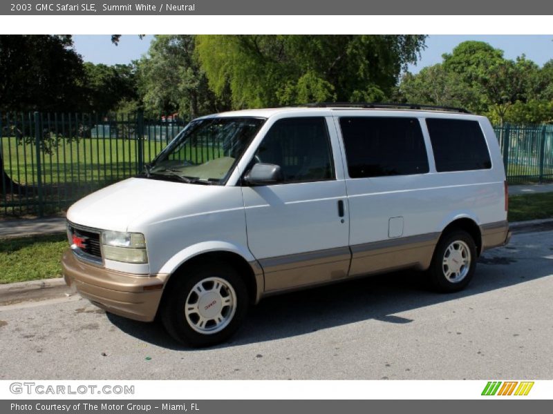 Summit White / Neutral 2003 GMC Safari SLE