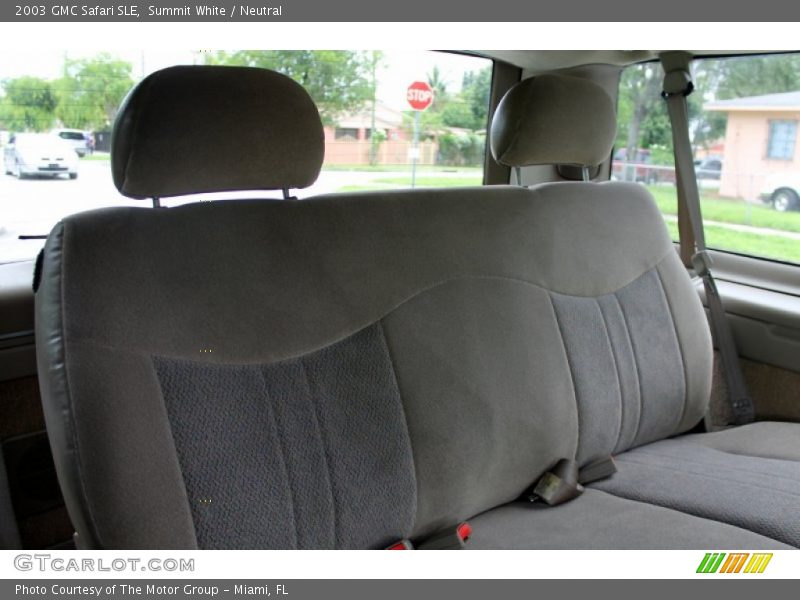 Summit White / Neutral 2003 GMC Safari SLE