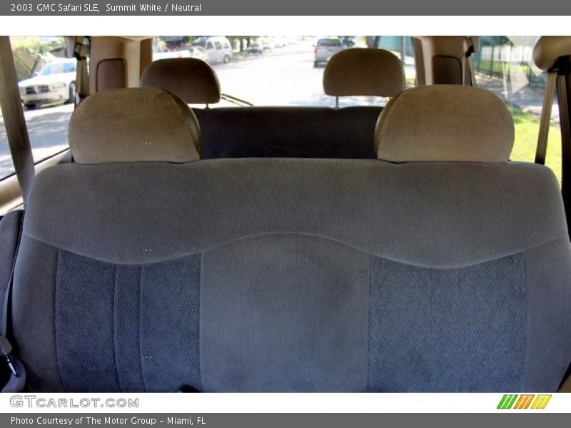 Summit White / Neutral 2003 GMC Safari SLE