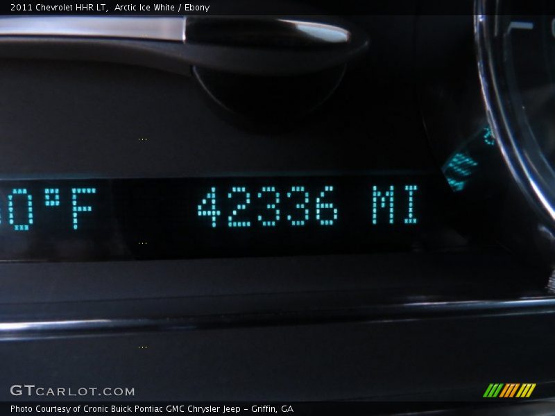 Arctic Ice White / Ebony 2011 Chevrolet HHR LT