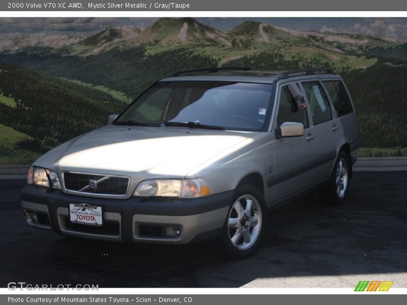 Mystic Silver Metallic / Gray/Taupe 2000 Volvo V70 XC AWD