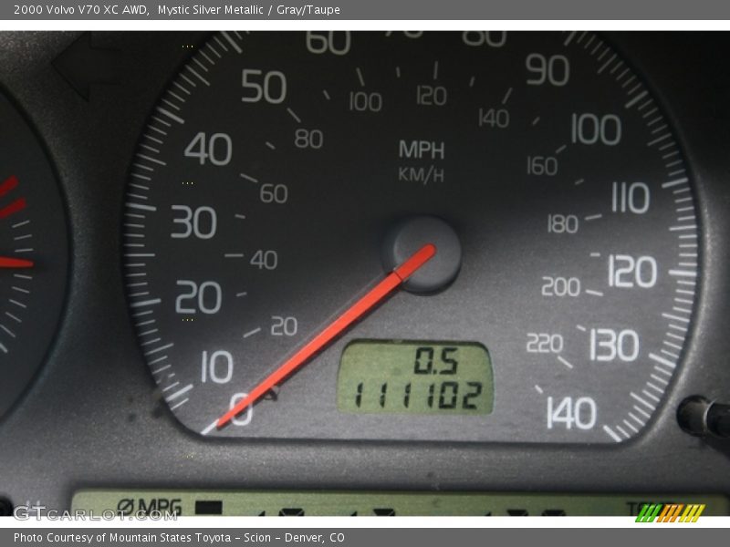 Mystic Silver Metallic / Gray/Taupe 2000 Volvo V70 XC AWD