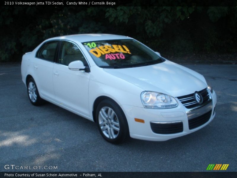 Candy White / Cornsilk Beige 2010 Volkswagen Jetta TDI Sedan