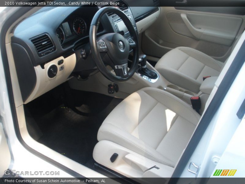 Candy White / Cornsilk Beige 2010 Volkswagen Jetta TDI Sedan