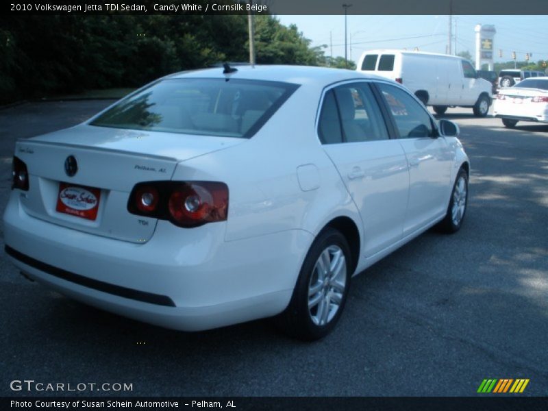 Candy White / Cornsilk Beige 2010 Volkswagen Jetta TDI Sedan