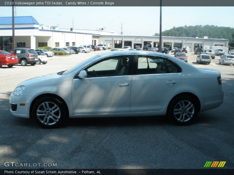 Candy White / Cornsilk Beige 2010 Volkswagen Jetta TDI Sedan