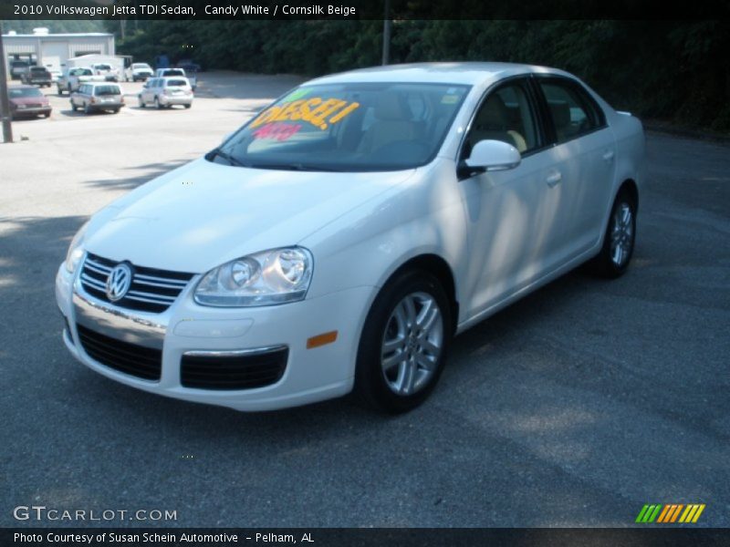 Candy White / Cornsilk Beige 2010 Volkswagen Jetta TDI Sedan