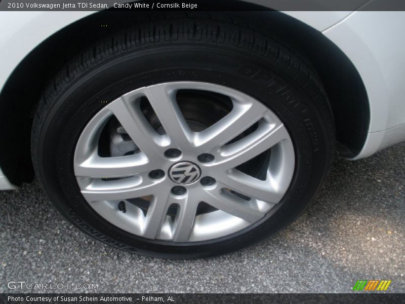 Candy White / Cornsilk Beige 2010 Volkswagen Jetta TDI Sedan