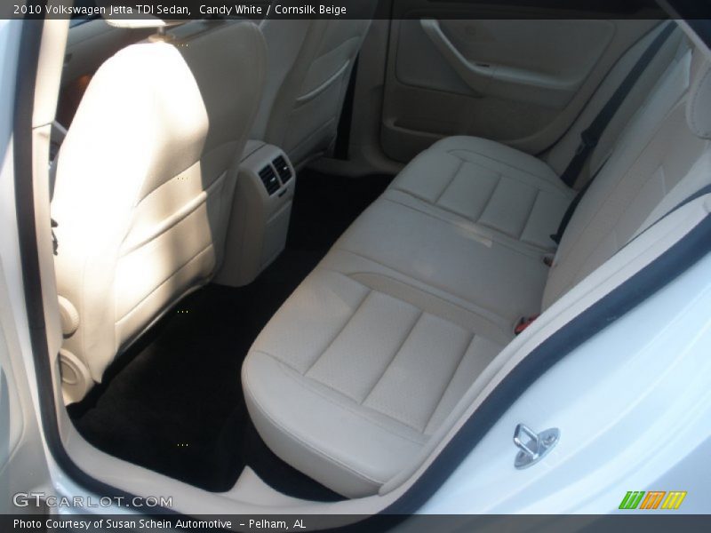 Candy White / Cornsilk Beige 2010 Volkswagen Jetta TDI Sedan