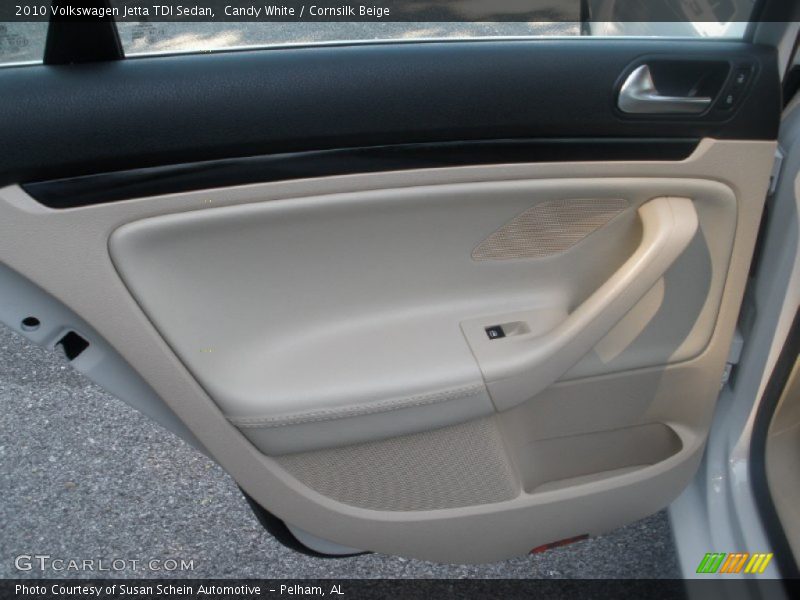 Candy White / Cornsilk Beige 2010 Volkswagen Jetta TDI Sedan