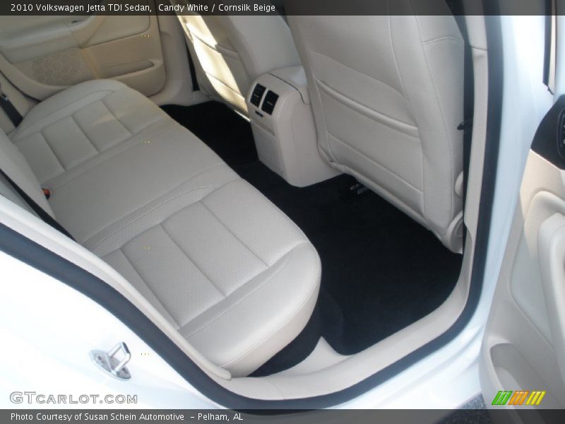 Candy White / Cornsilk Beige 2010 Volkswagen Jetta TDI Sedan