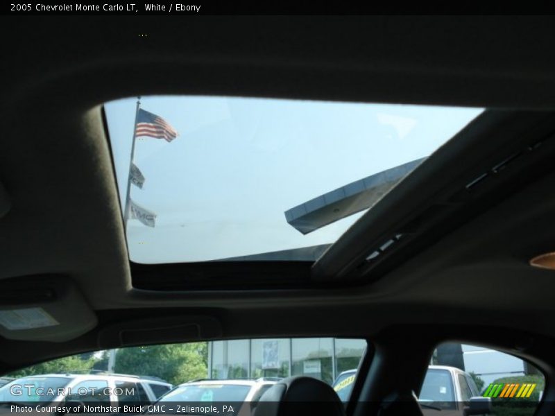 White / Ebony 2005 Chevrolet Monte Carlo LT